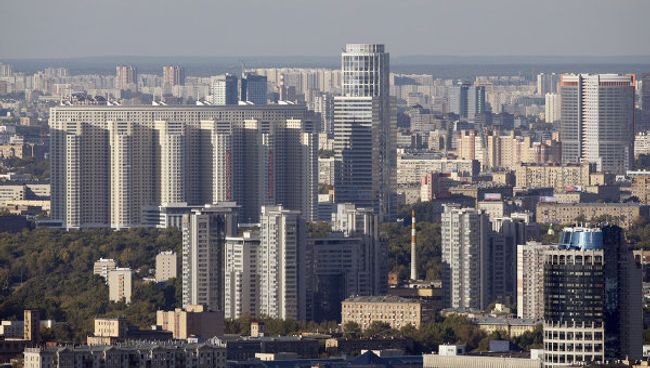 Вид на Москву с верхнего этажа МГУ Вид на Москву с верхнего этажа МГУ