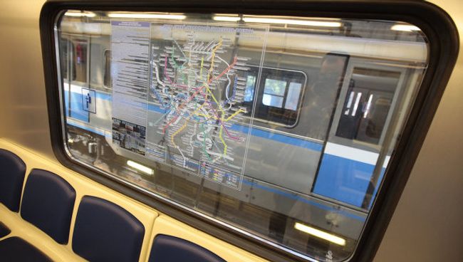Новые вагоны в московском метро. Архив