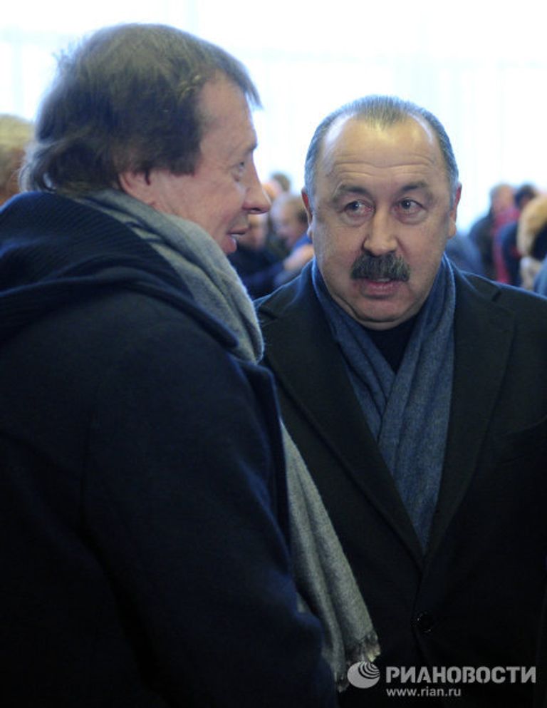 Юрий Семин и Валерий Газзаев (слева направо) Юрий Семин и Валерий Газзаев (слева направо)