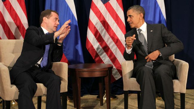 Президент РФ Д.Медведев встретился в рамках АТЭС с президентом США Б.Обамой Президент РФ Д.Медведев встретился в рамках АТЭС с президентом США Б.Обамой