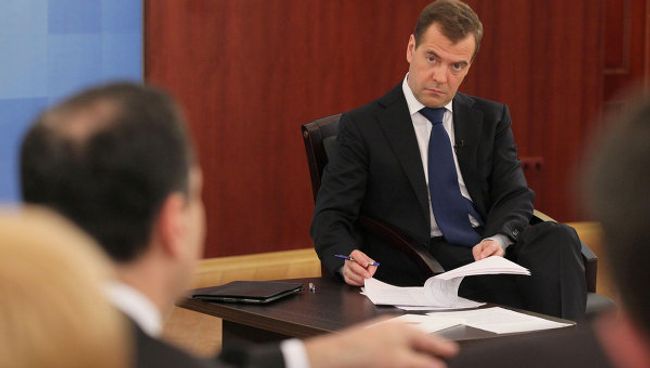 Д.Медведев провел заседание общественного комитета сторонников президента России