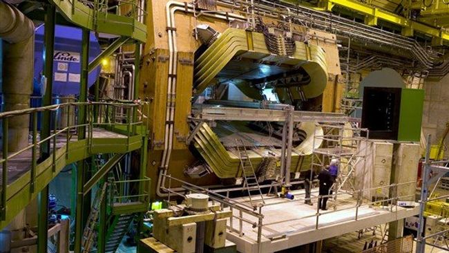 Детектор LHCb Большого адронного коллайдера Детектор LHCb Большого адронного коллайдера
