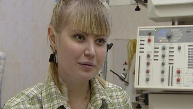 Девушка, которой пересадили сердце и легкие, заново учится дышать 