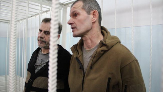 Летчики Владимир Садовничий и Алексей Руденко в ожидании приговора Летчики Владимир Садовничий и Алексей Руденко в ожидании приговора