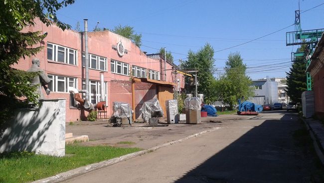 Корпус завода Томский подшипник, фото из архива