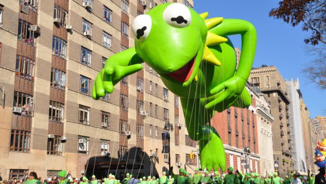 Парад на День благодарения в Нью-Йорке. Архивное фото Парад на День благодарения в Нью-Йорке. Архивное фото