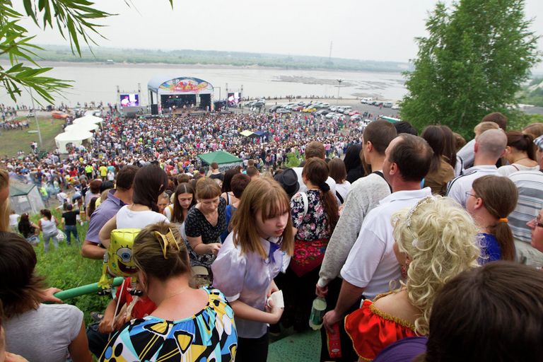 Флешмоб, посвященный Дню молодежи в Томске 2012 г Флешмоб, посвященный Дню молодежи в Томске 2012 г