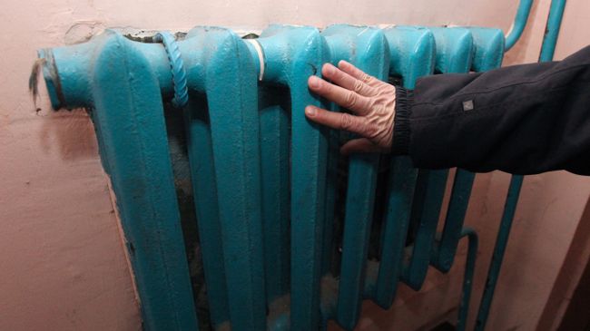 Батарея в подъезде одного из жилых домов. Архив
