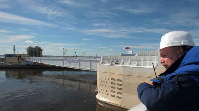 Комплекс защитых сооружений Санкт-Петербурга от наводнений. Архивное фото Комплекс защитых сооружений Санкт-Петербурга от наводнений. Архивное фото