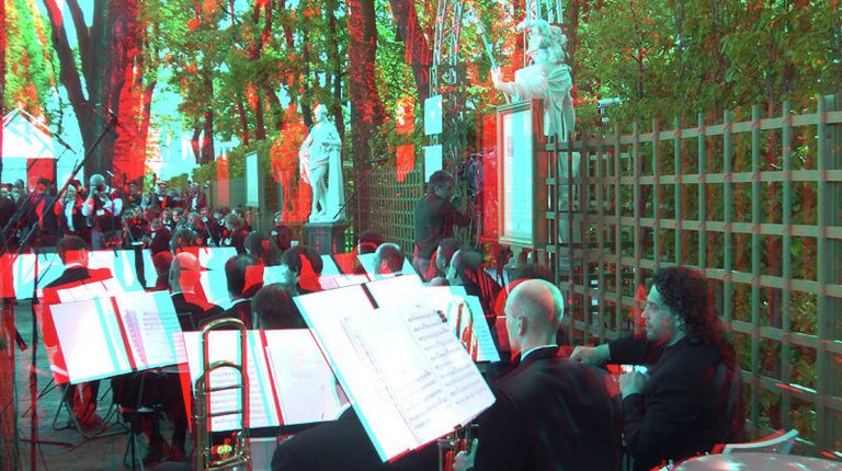 Торжественное открытие Летнего сада в Санкт-Петербурге после реставрации Торжественное открытие Летнего сада в Санкт-Петербурге после реставрации