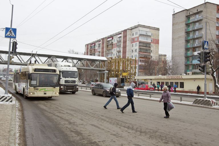 Пешеходный переход в районе пушкинской развязки