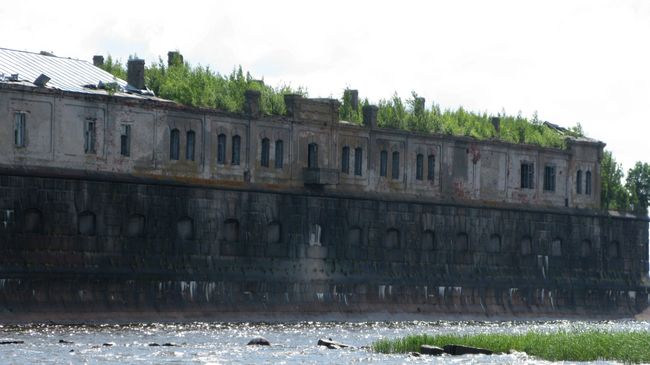 Грозный форт Кроншлот