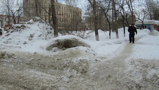 Уборка снега в Томске Уборка снега в Томске
