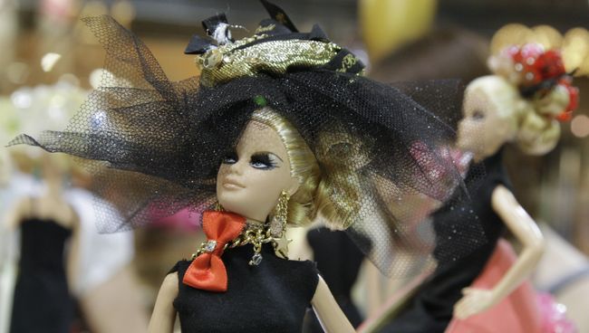 Кукла Barbie. Архивное фото Кукла Barbie. Архивное фото