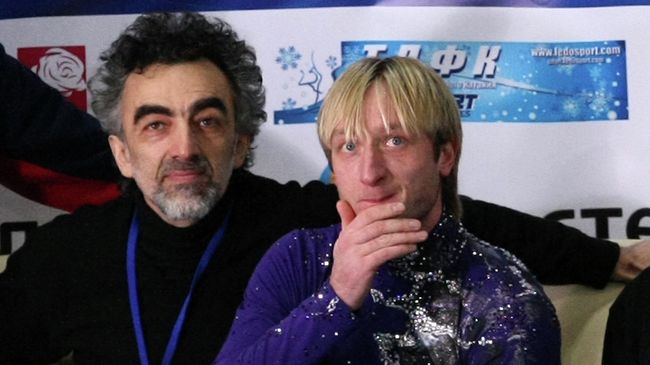 Фигурист Евгений Плющенко и тренер Алексей Мишин. Архив Фигурист Евгений Плющенко и тренер Алексей Мишин. Архив