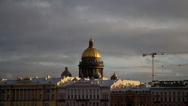 Вид на Английскую набережную и Исаакиевский собор в Петербурге Вид на Английскую набережную и Исаакиевский собор в Петербурге
