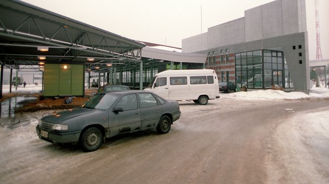 Автомобили на пункте пропуска Торфяновка. Архивное фото
