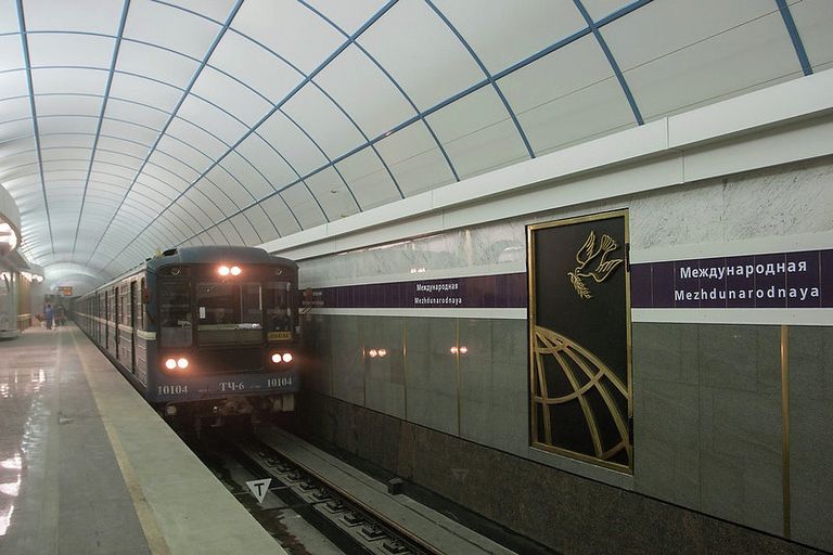 Станции метро Международная и Бухарестская планируется открыть в конце декабря в Санкт-Петербурге Станции метро Международная и Бухарестская планируется открыть в конце декабря в Санкт-Петербурге