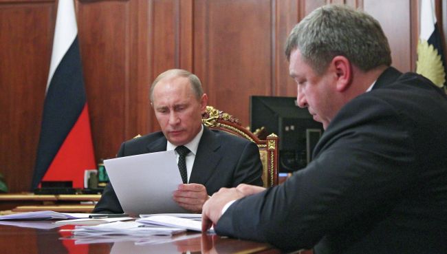 В.Путин провел совещание по вопросам ЖКХ В.Путин провел совещание по вопросам ЖКХ