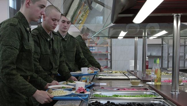 Шведский стол в армии Шведский стол в армии