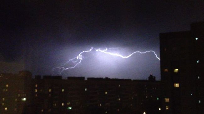 Гроза в Петербурге Гроза в Петербурге