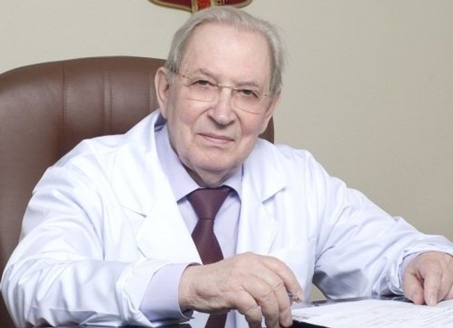Академик РАН, почетный гражданин Петербурга Анатолий Гранов