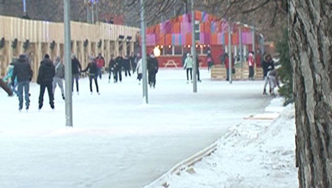 Парк Горького в Москве превратился в самый большой в Европе каток Парк Горького в Москве превратился в самый большой в Европе каток
