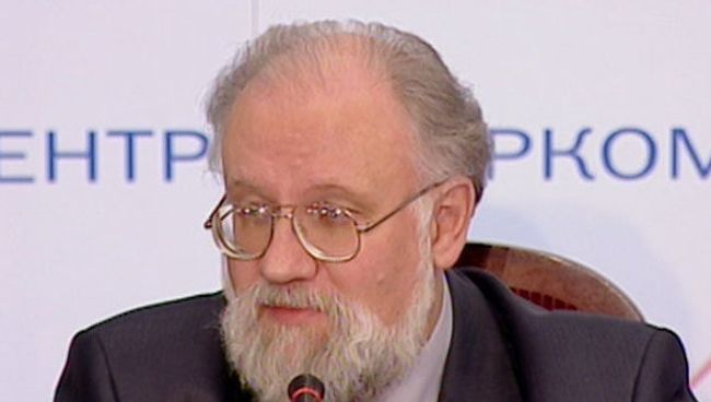 Чуров предложил журналистам съесть ящик для голосования