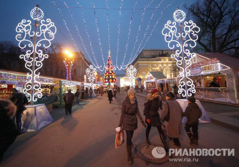Начало работы Рождественской ярмарки в Санкт-Петербурге Начало работы Рождественской ярмарки в Санкт-Петербурге