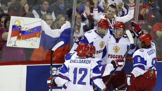 Хоккеисты молодежной сборной России