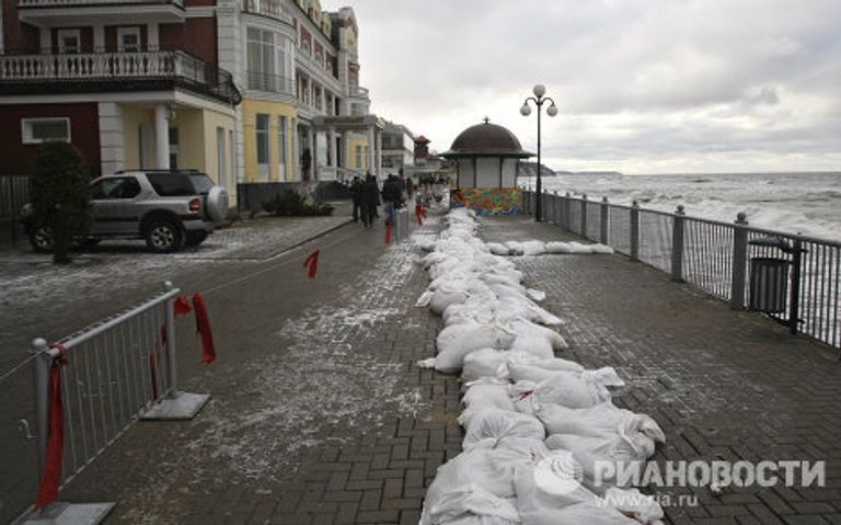В Светлогорске во время шторма пострадал променад В Светлогорске во время шторма пострадал променад