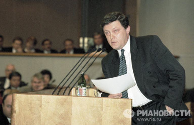 Лидер фракции Яблоко Григорий Явлинский выступает в ГД Лидер фракции Яблоко Григорий Явлинский выступает в ГД