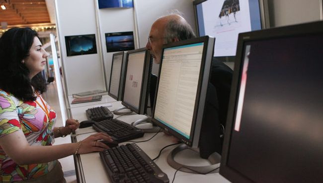 80 млн человек будут пользоваться интернетом в РФ к 2014 г