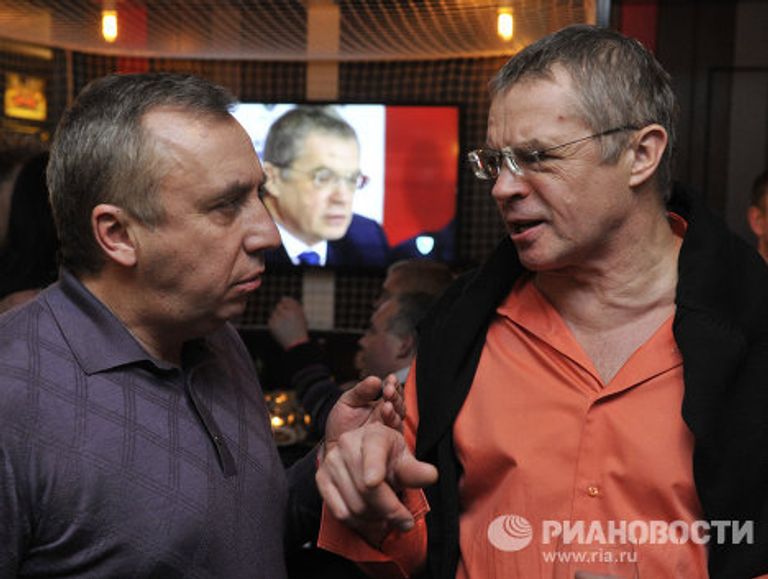Андрей Сафронов и Александр Медведев (слева направо) Андрей Сафронов и Александр Медведев (слева направо)
