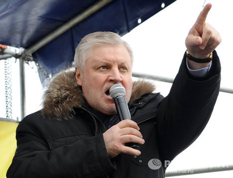 Сергей Миронов принимаем участие в митинге на Театральной площади Курска Сергей Миронов принимаем участие в митинге на Театральной площади Курска