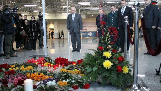 После взрыва в аэропорту Домодедово, архивное фото После взрыва в аэропорту Домодедово, архивное фото