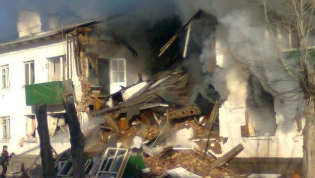 Дом обрушился от взрыва газа в Башкирии, есть пострадавшие Дом обрушился от взрыва газа в Башкирии, есть пострадавшие