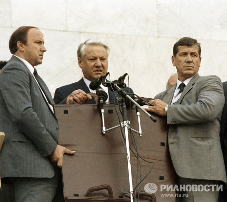 Президент РСФСР Борис Ельцин Президент РСФСР Борис Ельцин