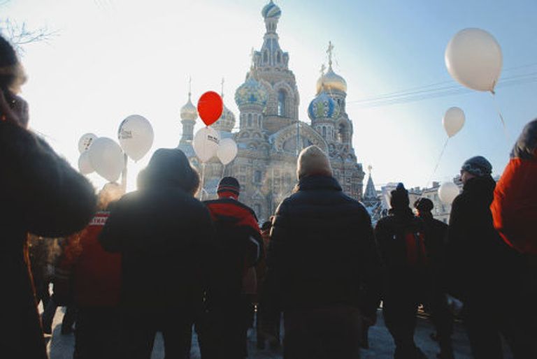 4 февраля в Санкт —Петербурге , как и во многих других город
