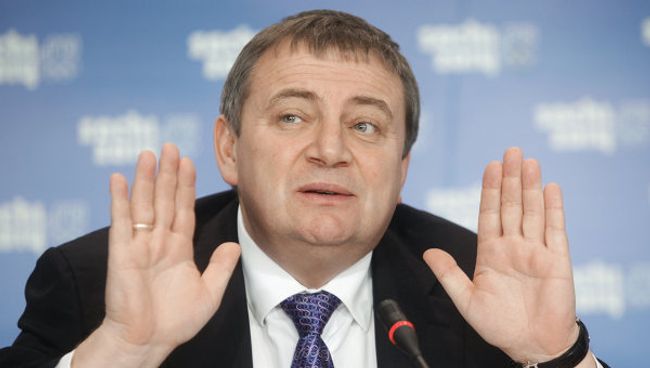 Анатолий Пахомов