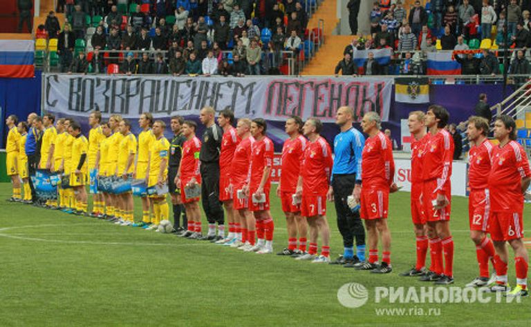 Игроки сборных России и Украины