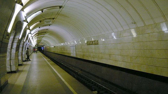 Станция Чкаловская Московского метрополитена. Архивное фото