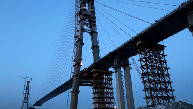 Строительство вантового моста на остров Русский. Архив Строительство вантового моста на остров Русский. Архив