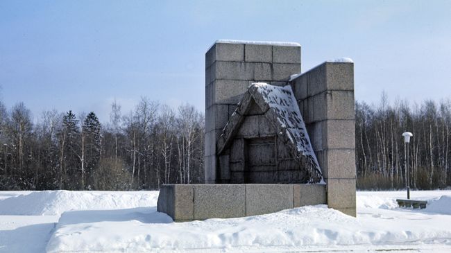 Памятник Шалаш В.И.Ленина. Архив Памятник Шалаш В.И.Ленина. Архив