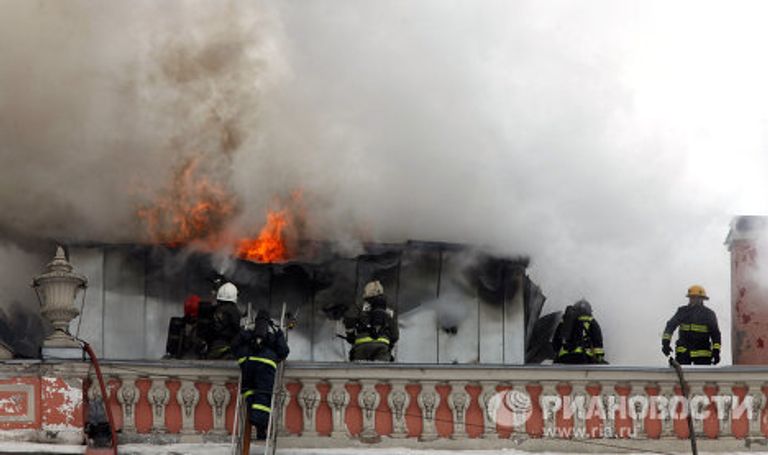 Пожар во дворце Белосельских-Белозерских в Санкт-Петербурге Пожар во дворце Белосельских-Белозерских в Санкт-Петербурге