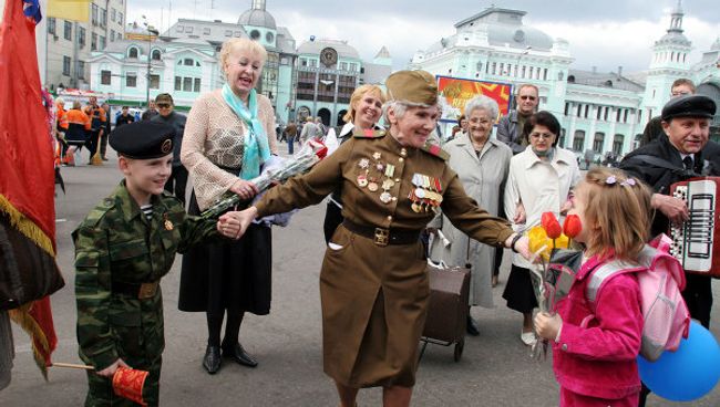 В День Победы на улицах