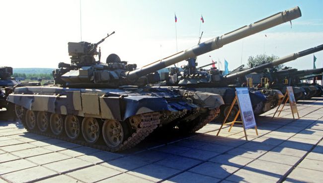 Основной боевой танк Т-90С. Архивное фото Основной боевой танк Т-90С. Архивное фото