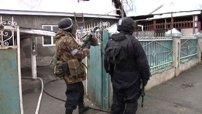 Уничтожение главаря бандподполья в Нальчике. Кадры спецоперации Уничтожение главаря бандподполья в Нальчике. Кадры спецоперации