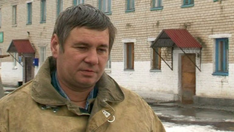 Людей вытаскивали из-под обломков - пожарный о крушении самолета ATR-72 Людей вытаскивали из-под обломков - пожарный о крушении самолета ATR-72