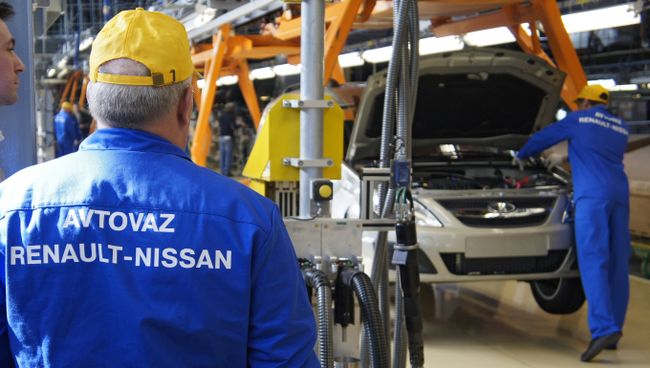 ОАО АвтоВАЗ запускает в серийное производство Lada Largus. Архив